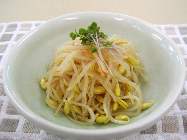 子大豆もやし芽ぐみにポン酢とラー油