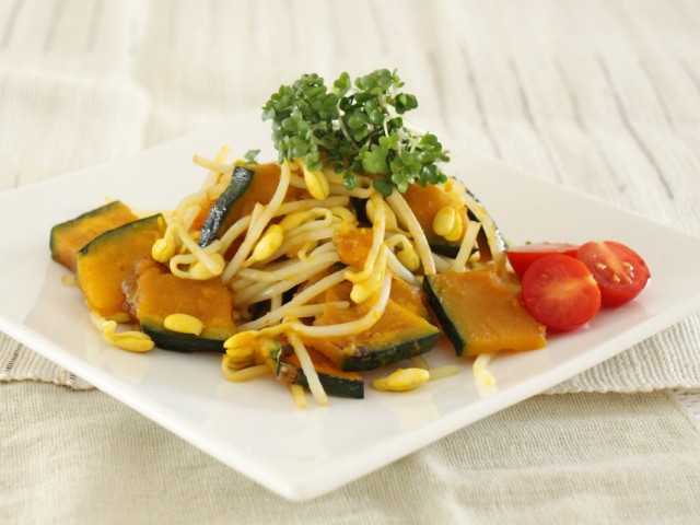 大豆もやしとかぼちゃのサラダ