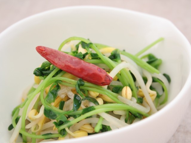 豆苗ともやしの白だし和え