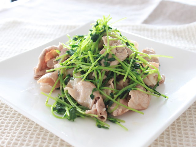 豆苗と豚肉の炒め物