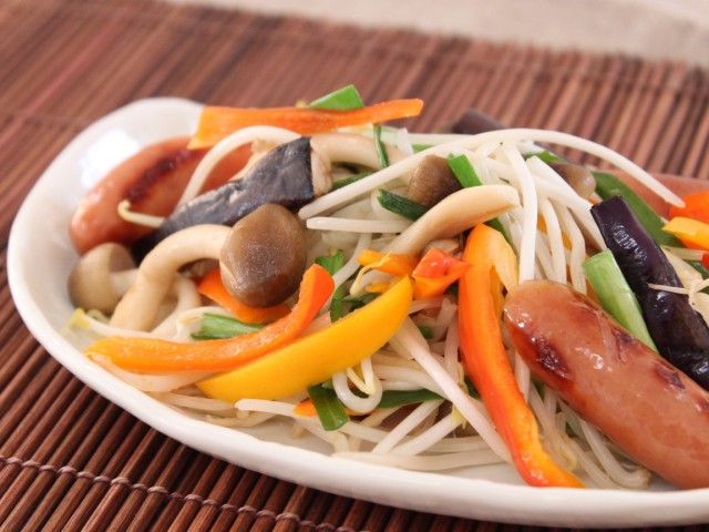 たっぷり野菜でウインナー炒め