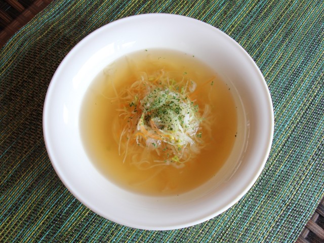 あったか簡単！たっぷり野菜のコンソメスープ