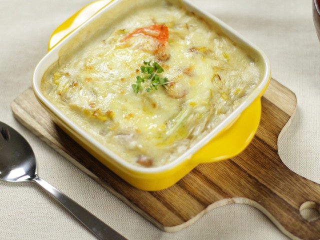 【管理栄養士監修】カット野菜deましまし大豆イソフラボングラタン風