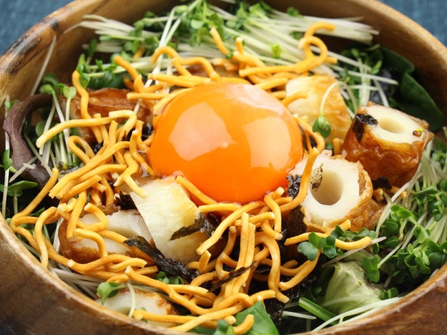 ３分で完成！ちくわユッケ