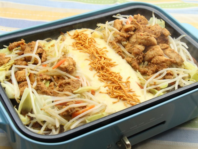 甘辛チキンとまろやかチーズのとろーりタッカルビ