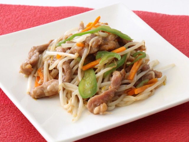 彩り野菜のチンジャオロース