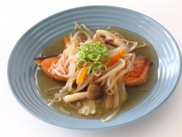 きのこ野菜の鮭あんかけ