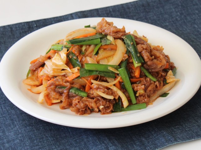 カット野菜と味付け肉で簡単プルコギ