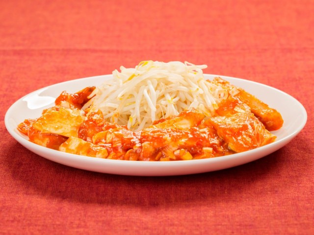 【HOKTOコラボ】黒豆もやし×エリンギ エリチリ　もやしマウンテン盛り