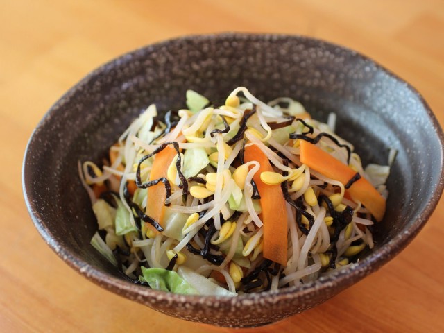塩こんぶナムルサラダ
