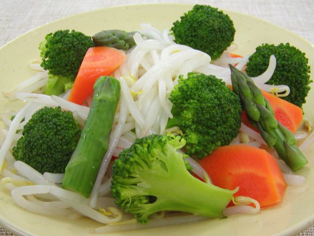 緑豆もやしの温野菜サラダ
