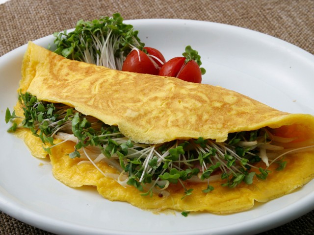 ブロッコリーの新芽　オムレツ