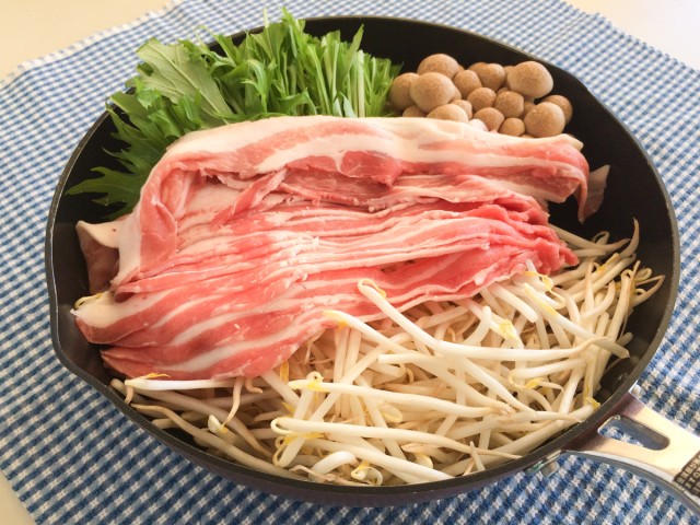 フライパン１つで豚バラもやし蒸し サラダコスモの おいしい発芽野菜レシピ