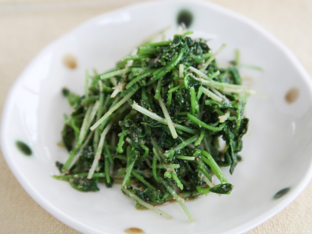豆苗の胡麻和え