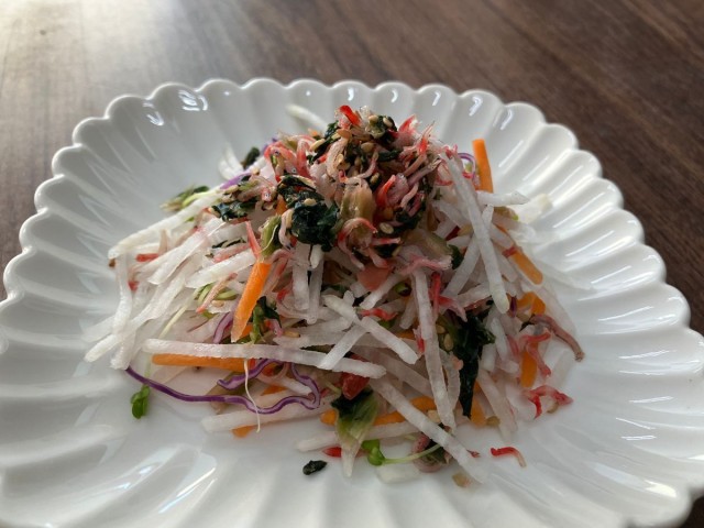 梅ちりめん和風サラダ