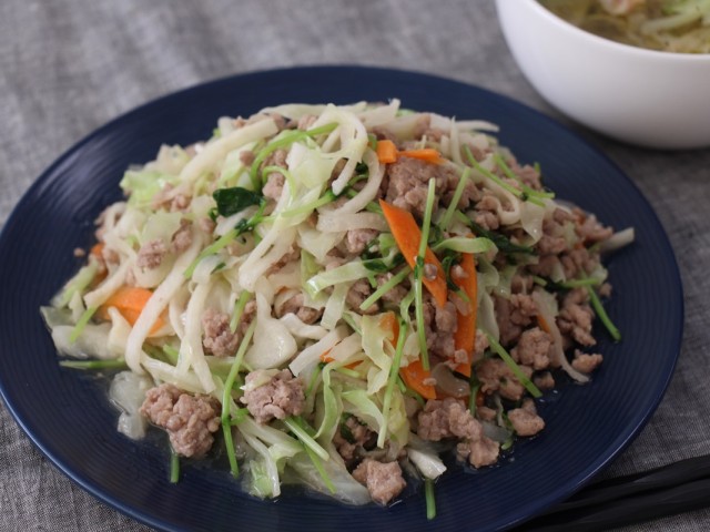 細切り野菜でひき肉旨炒め