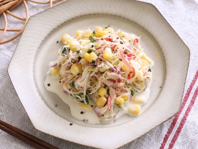 シン・サラダの さっぱりヨーグルト和え