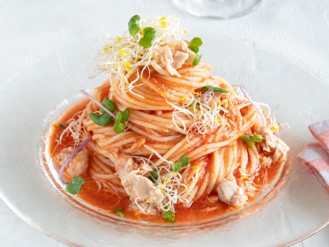 アルファルファの冷製トマトパスタ
