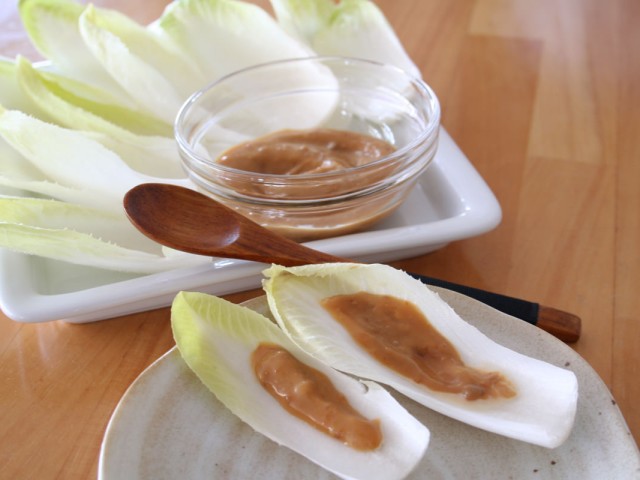 チコリのリーフサラダ