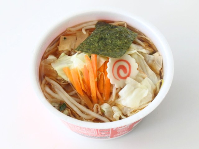 チンしてのせるだけ!野菜増しラーメン