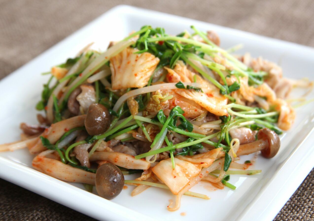 豆苗キムチ炒め サラダコスモの おいしい発芽野菜レシピ