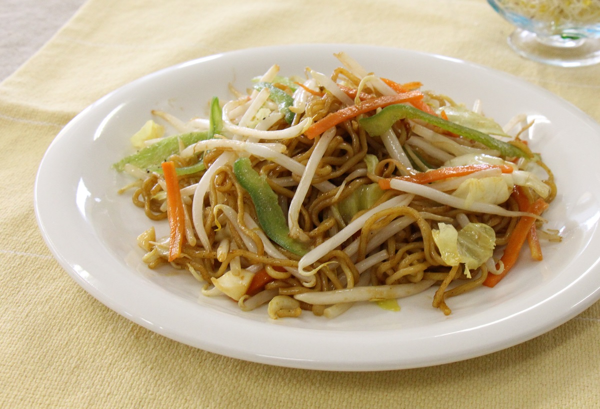 カット野菜でかんたんソース焼きそば