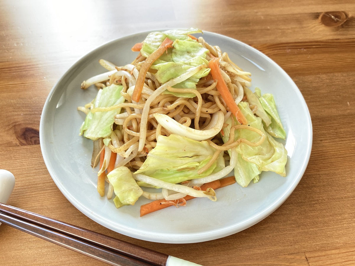 メガ盛り野菜で基本のソース焼きそば