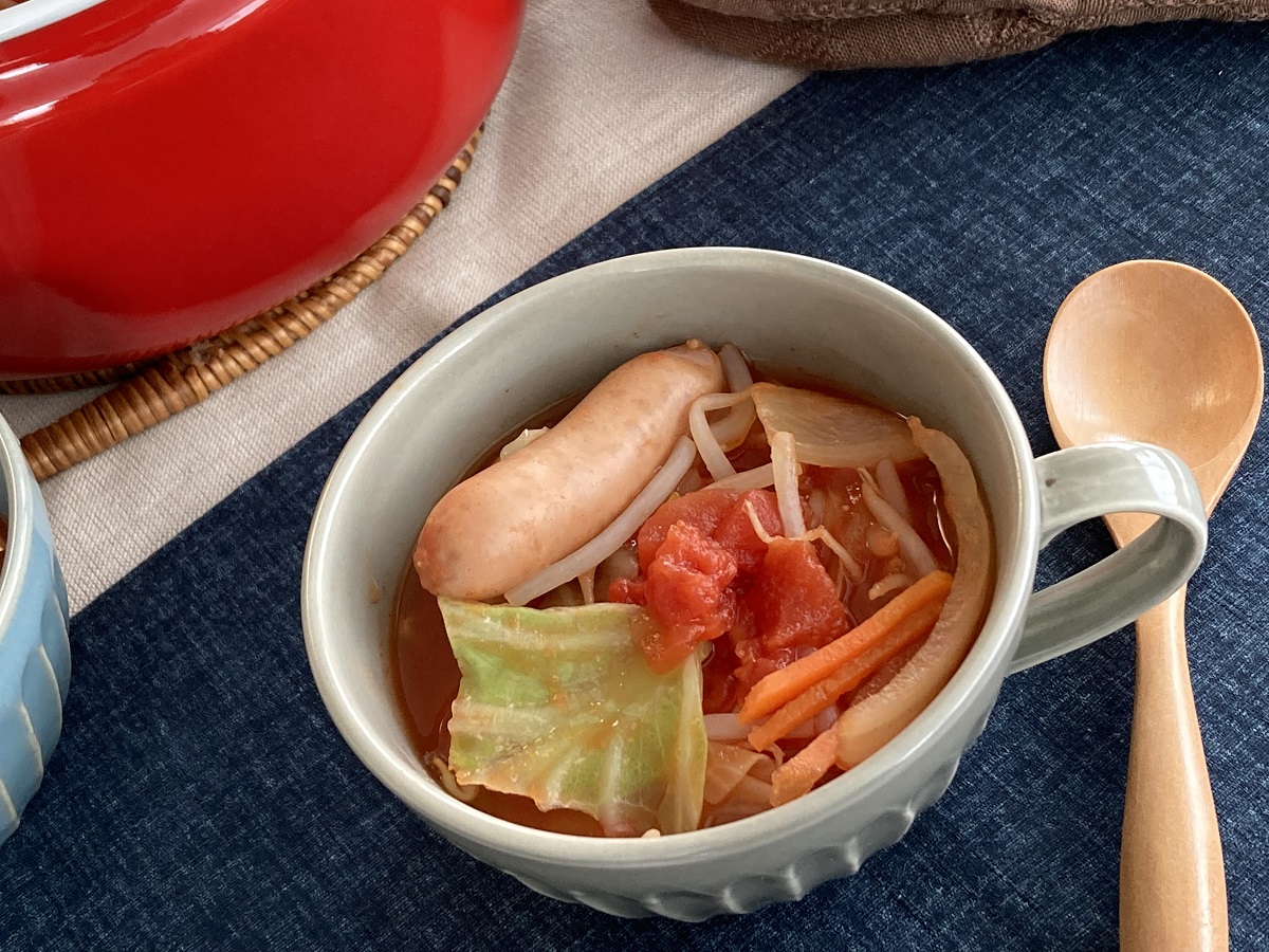 メガ盛り野菜のトマトスープ